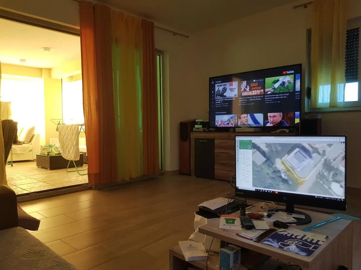 Apartment Yellow Cube Kozino